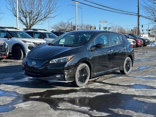 2025 Nissan Leaf SV PLUS