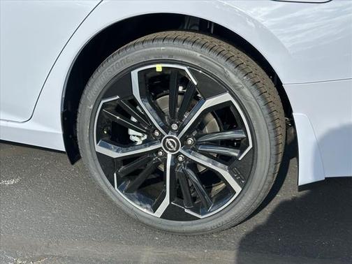 2025 Nissan Altima SR AWD