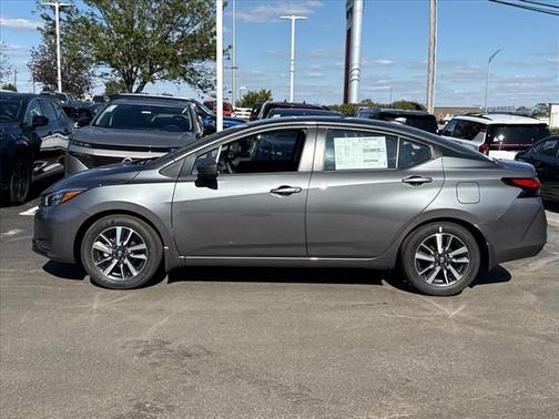 2025 Nissan Versa 1.6 SV