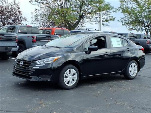 2025 Nissan Versa 1.6 S