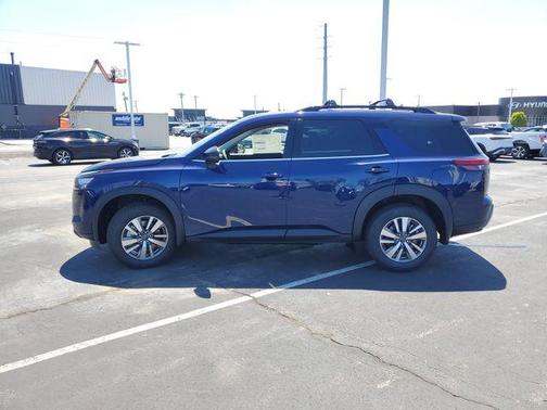Deep Ocean Blue Pearl 2026 Nissan Pathfinder SL