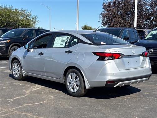 2025 Nissan Versa 1.6 S
