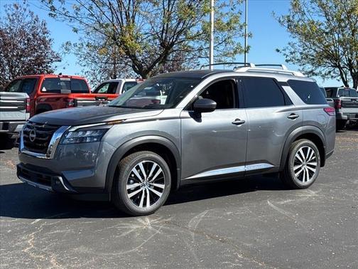 2025 Nissan Pathfinder Platinum FWD