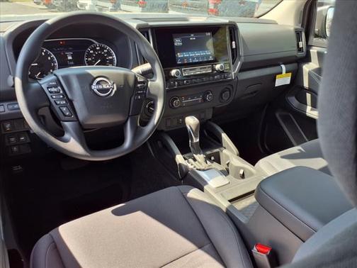 2025 Nissan Frontier S