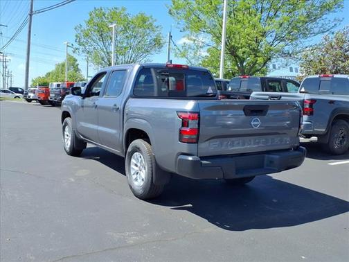 2025 Nissan Frontier S
