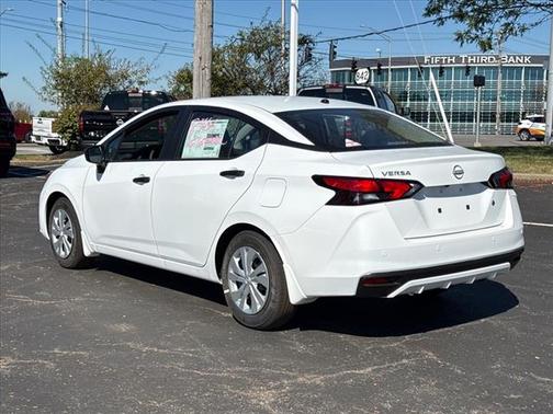 2025 Nissan Versa 1.6 S