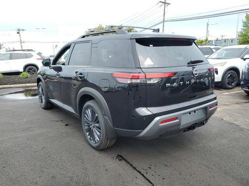 Super Black 2026 Nissan Pathfinder SL