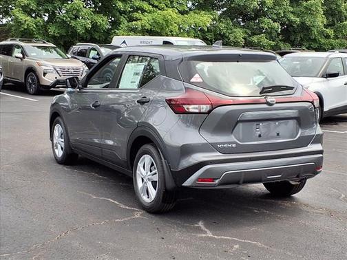 2025 Nissan Kicks S