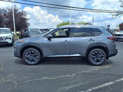 2025 Nissan Rogue Platinum