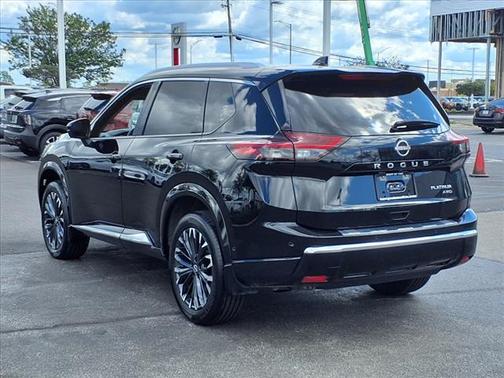 2024 Nissan Rogue Platinum