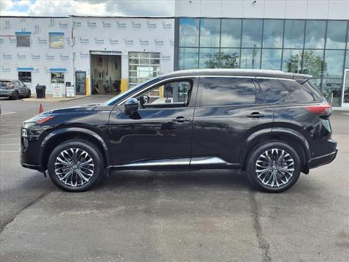2024 Nissan Rogue Platinum
