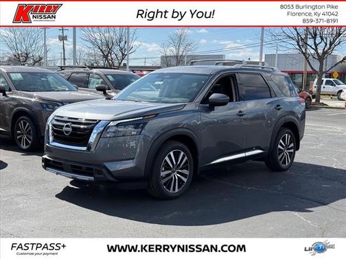 2025 Nissan Pathfinder Platinum 4WD