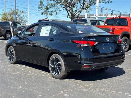 2025 Nissan Versa 1.6 S