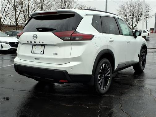 2026 Nissan Rogue Dark Armor