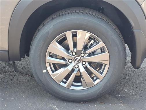 2025 Nissan Pathfinder S 4WD