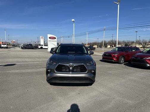 2026 Toyota Highlander Hybrid Limited