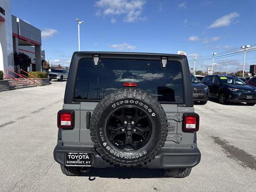 2022 Jeep Wrangler Willys