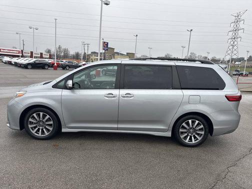 2020 Toyota Sienna Limited Premium
