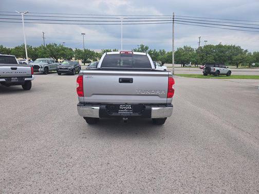 2017 Toyota Tundra SR5