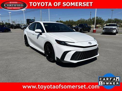 Ice Cap 2025 Toyota Camry SE