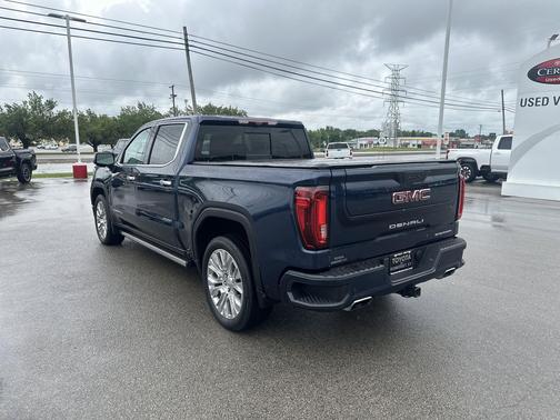 Pacific Blue Metallic 2022 GMC Sierra 1500 Denali