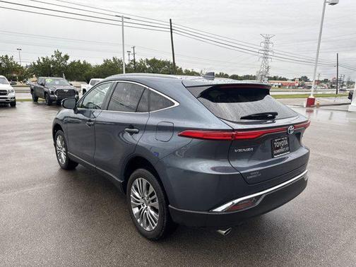 2023 Toyota Venza XLE
