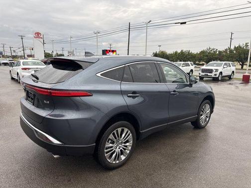 2023 Toyota Venza XLE