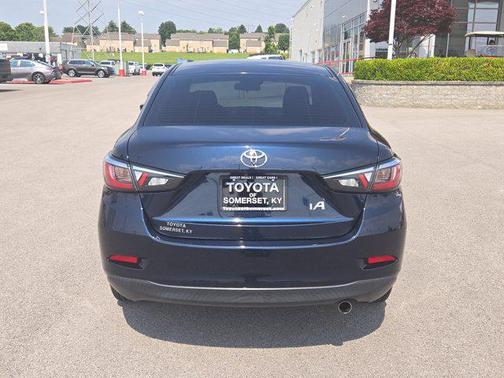 2017 Toyota Yaris iA Base