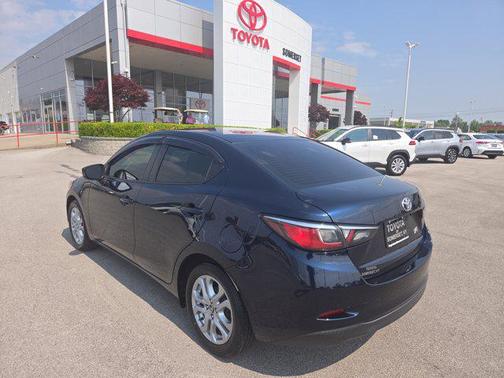 2017 Toyota Yaris iA Base