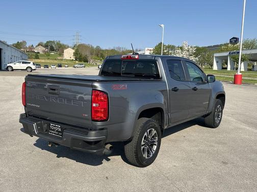 Satin Steel Metallic 2022 Chevrolet Colorado Z71