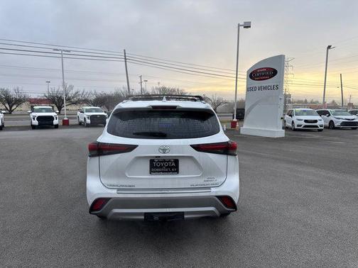 2026 Toyota Highlander Platinum