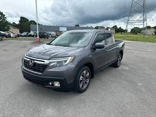 Modern Steel Metallic 2018 Honda Ridgeline RTL