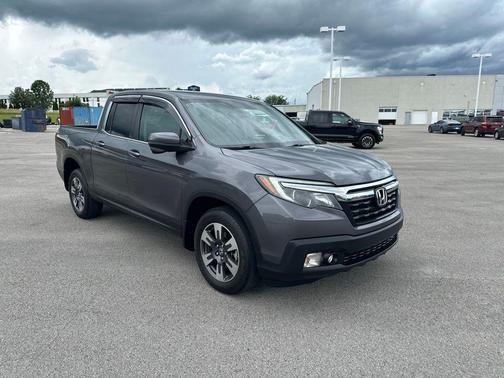 Modern Steel Metallic 2018 Honda Ridgeline RTL