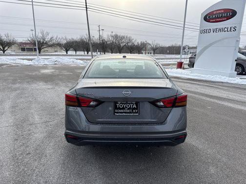 2025 Nissan Altima SV FWD