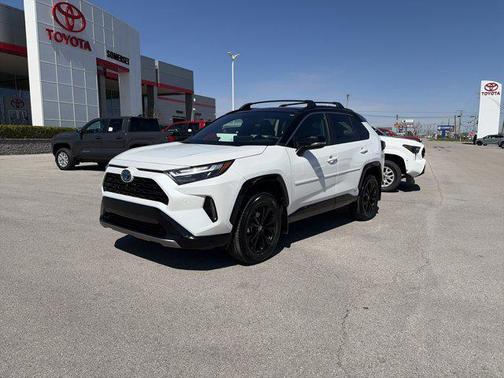 2023 Toyota RAV4 Hybrid SE