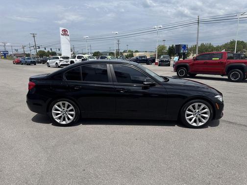 Jet Black 2018 BMW 320 i