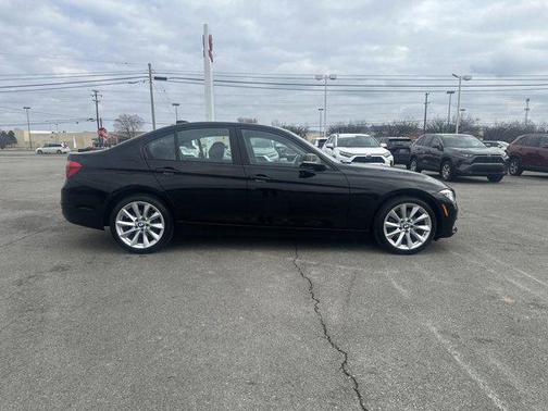 Jet Black 2018 BMW 320 i