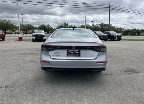 Solar Silver Metallic 2025 Honda Accord SE