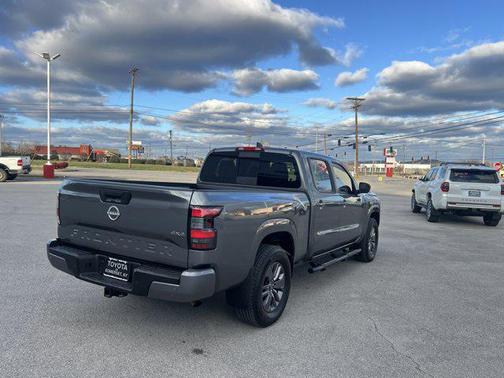 2025 Nissan Frontier SV