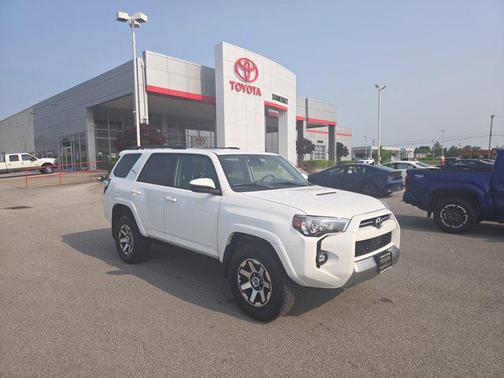 2024 Toyota 4Runner TRD Off Road