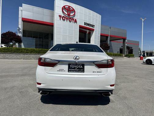 Eminent White Pearl 2016 Lexus ES 350 Base