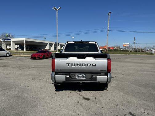 2026 Toyota Tundra Hybrid Platinum