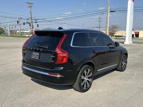 Onyx Black Metallic 2025 Volvo XC90 B6 Ultra
