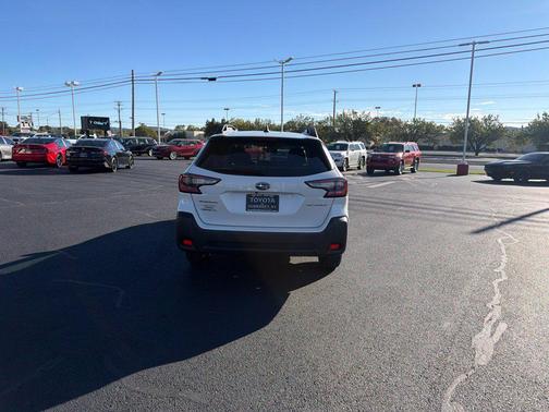 Crystal White Pearl 2024 Subaru Outback Premium