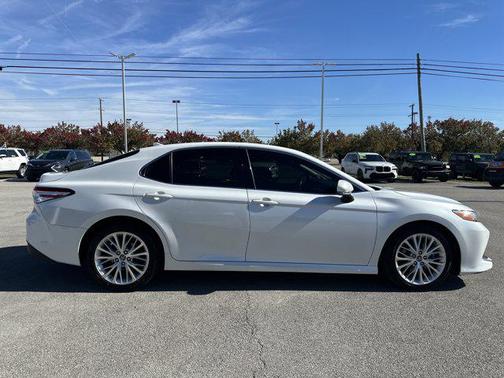 2019 Toyota Camry XLE