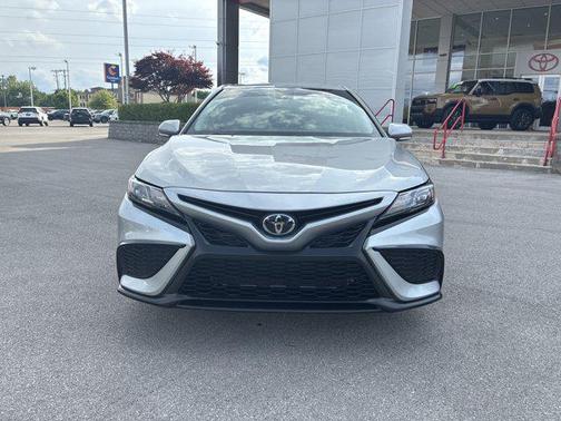 Celestial Silver Metallic 2024 Toyota Camry SE