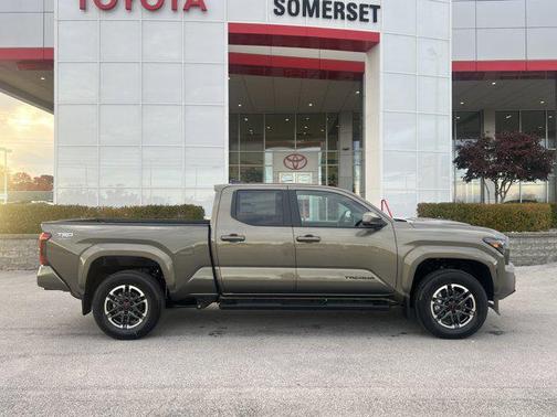 2025 Toyota Tacoma TRD Sport