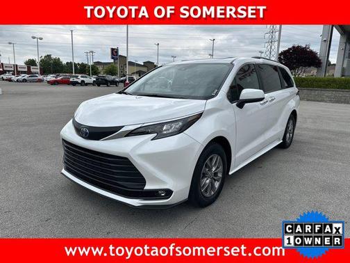 Wind Chill Pearl 2025 Toyota Sienna XLE