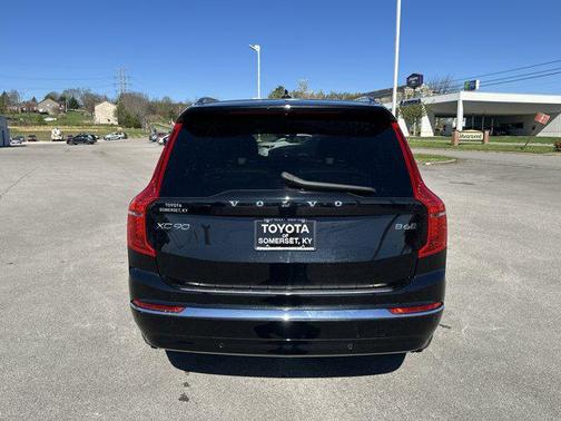 Onyx Black Metallic 2025 Volvo XC90 B6 Ultra