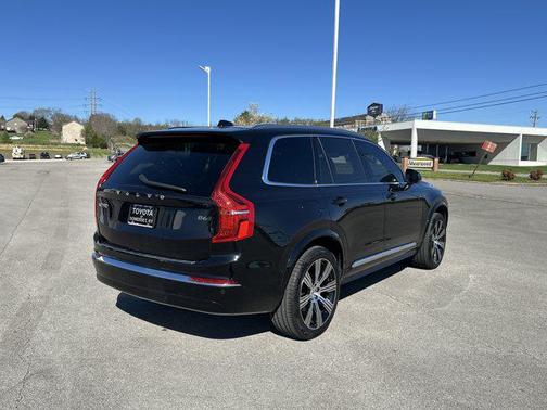 Onyx Black Metallic 2025 Volvo XC90 B6 Ultra